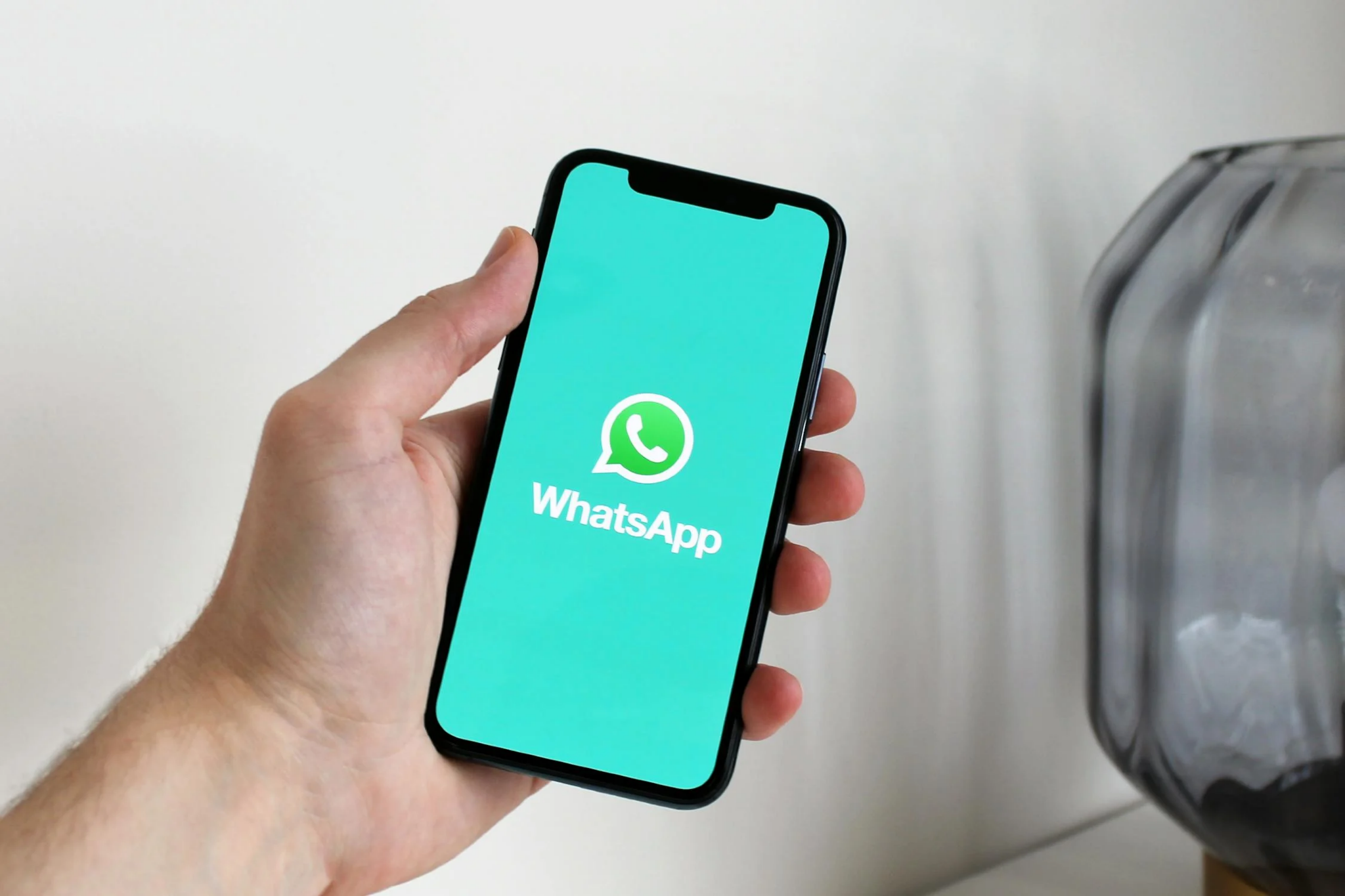 WhatsApp chat filters மூலம் இனி ‘தேவையான பதிவுகளை’ எளிதாகக் கண்டறியலாம்